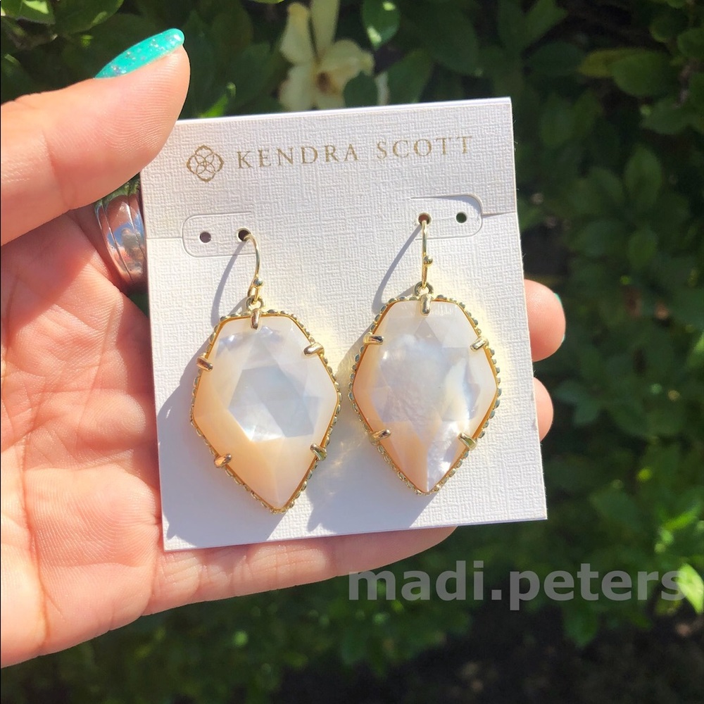Kendra Scott Corley Earrings in Ivory Pearl